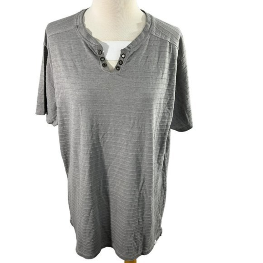 NWT‎ THREAD & CLOTH Light Grey Crew Neck V Neck Tee (L)